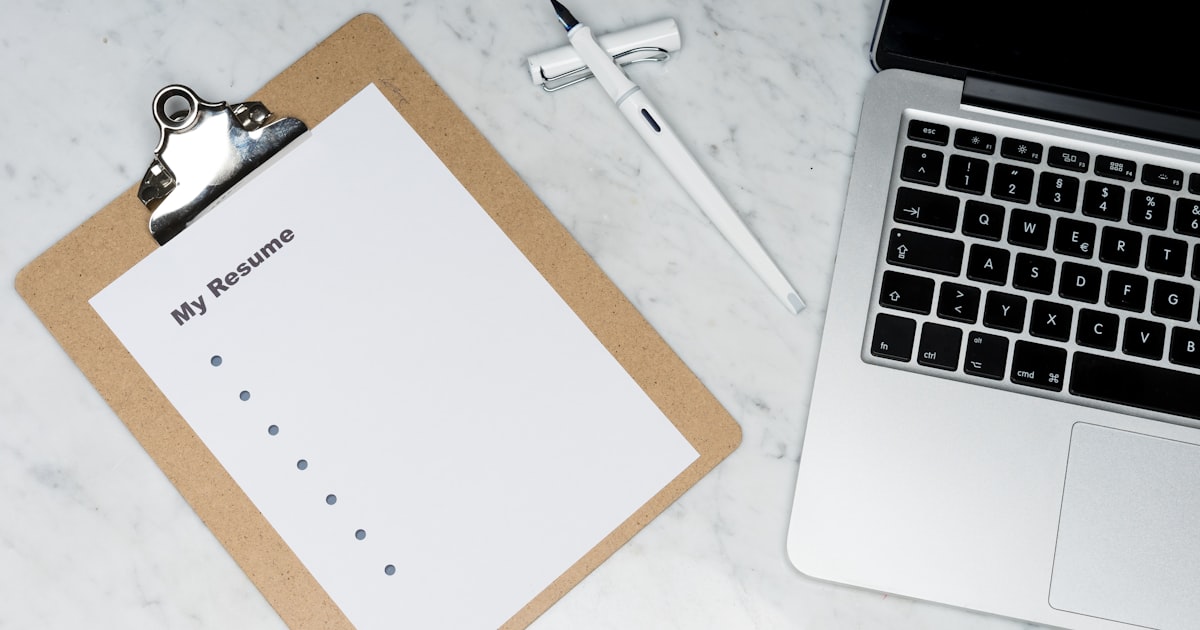 Tally vs Typeform vs Google Forms：2026 年最佳表单工具横评，选哪个？